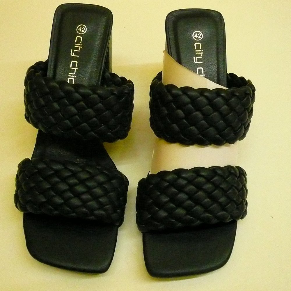City Chic Black Leather Sandals Size 11
